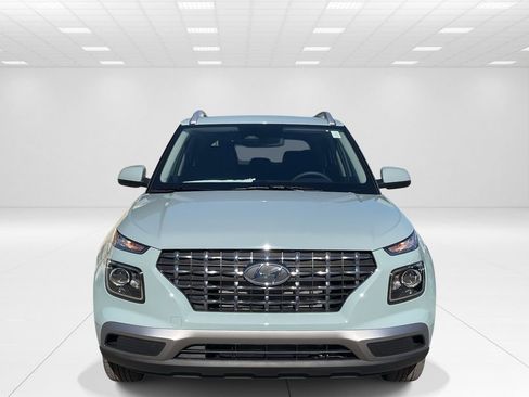 New 2026 Hyundai Venue SEL image 2