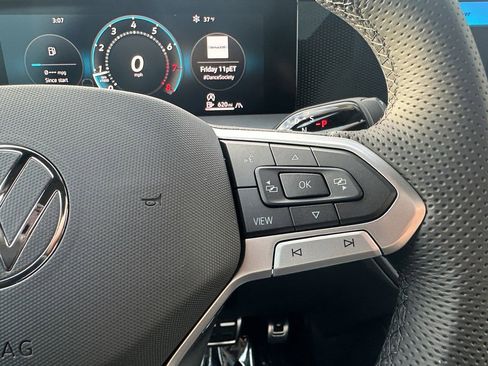 New 2026 Volkswagen Tiguan SE R-Line AWD/4WD image 22