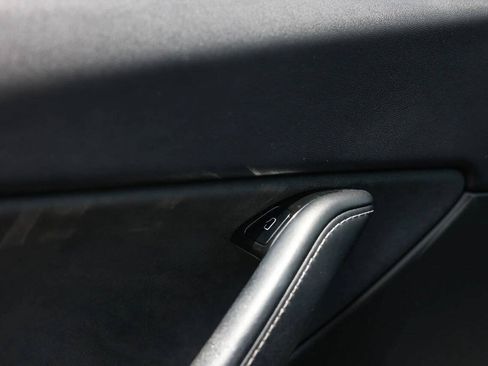 Used 2021 Tesla Model Y 2WD image 14
