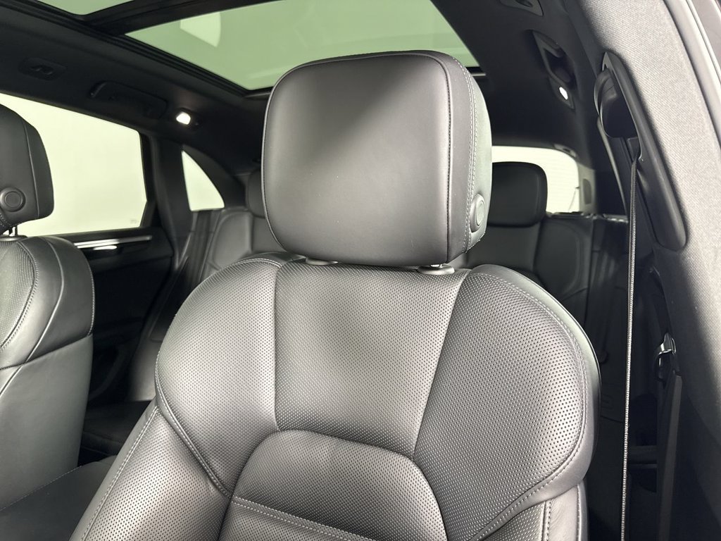 Certified 2020 Porsche Macan S AWD/4WD image 40