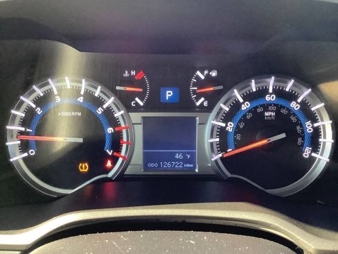 Used 2015 Toyota 4Runner Limited image 51