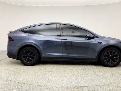 Used 2022 Tesla Model X AWD image 4