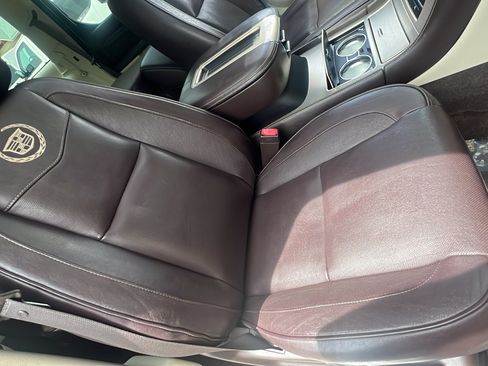 Used 2011 Cadillac Escalade Platinum AWD/4WD image 21