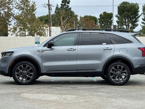 Used 2022 Kia Sorento X-Line EX image 9