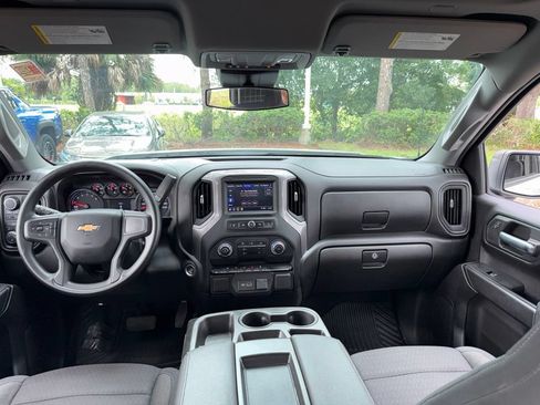 Used 2022 Chevrolet Silverado 1500 Custom AWD/4WD image 18
