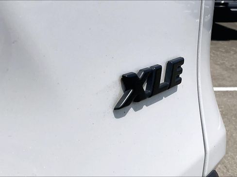 Used 2024 Toyota RAV4 XLE Premium FWD image 9