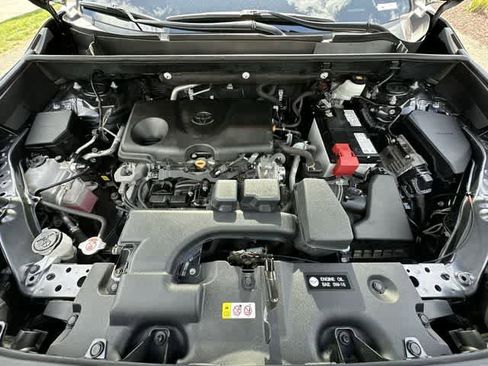Used 2022 Toyota RAV4 XLE Premium AWD/4WD image 24