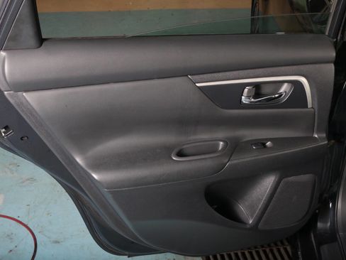 Used 2017 Nissan Altima 2.5 SV image 28