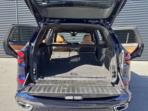 Used 2026 BMW X5 xDrive50e image 23