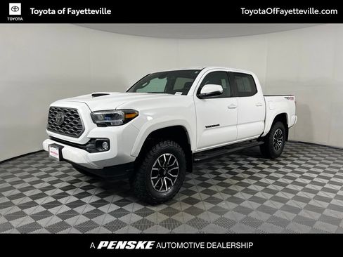 Used 2021 Toyota Tacoma TRD Sport w/ Technology Package AWD/4WD image 1