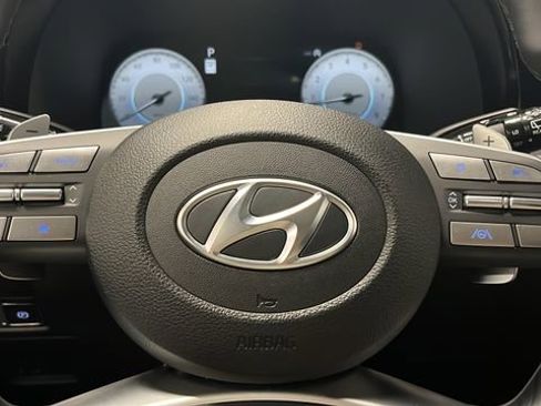 Used 2024 Hyundai Palisade Calligraphy image 16