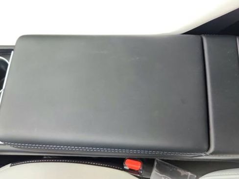 Used 2026 Tesla Model Y AWD image 52