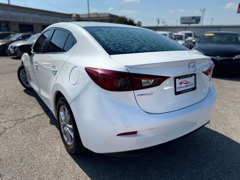 Used 2015 MAZDA MAZDA3 i Touring image 5
