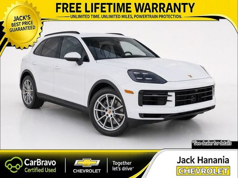 Used 2024 Porsche Cayenne AWD/4WD image 1
