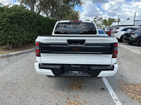 Used 2025 Nissan Frontier Pro-X image 5