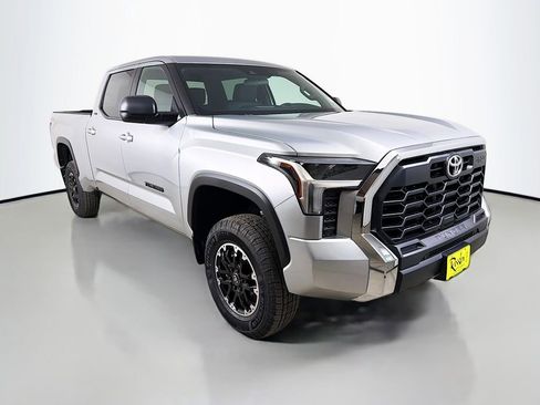 New 2026 Toyota Tundra SR5 AWD/4WD image 3