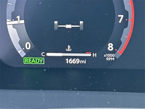 Used 2025 Toyota 4Runner Trailhunter image 39