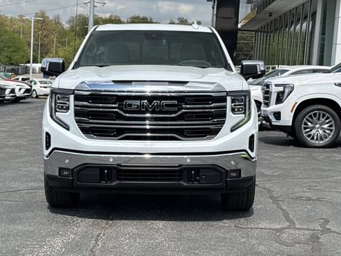New 2026 GMC Sierra 1500 SLT image 14