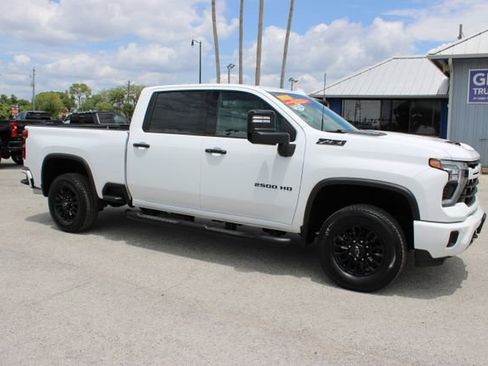 Used 2024 Chevrolet Silverado 2500 LTZ w/ LTZ Plus Package AWD/4WD image 14