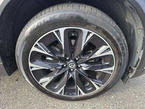 Used 2024 MAZDA CX-90 Plug-In Hybrid w/ Premium Plus image 9