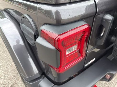 Used 2026 Jeep Wrangler Unlimited Rubicon AWD/4WD image 10