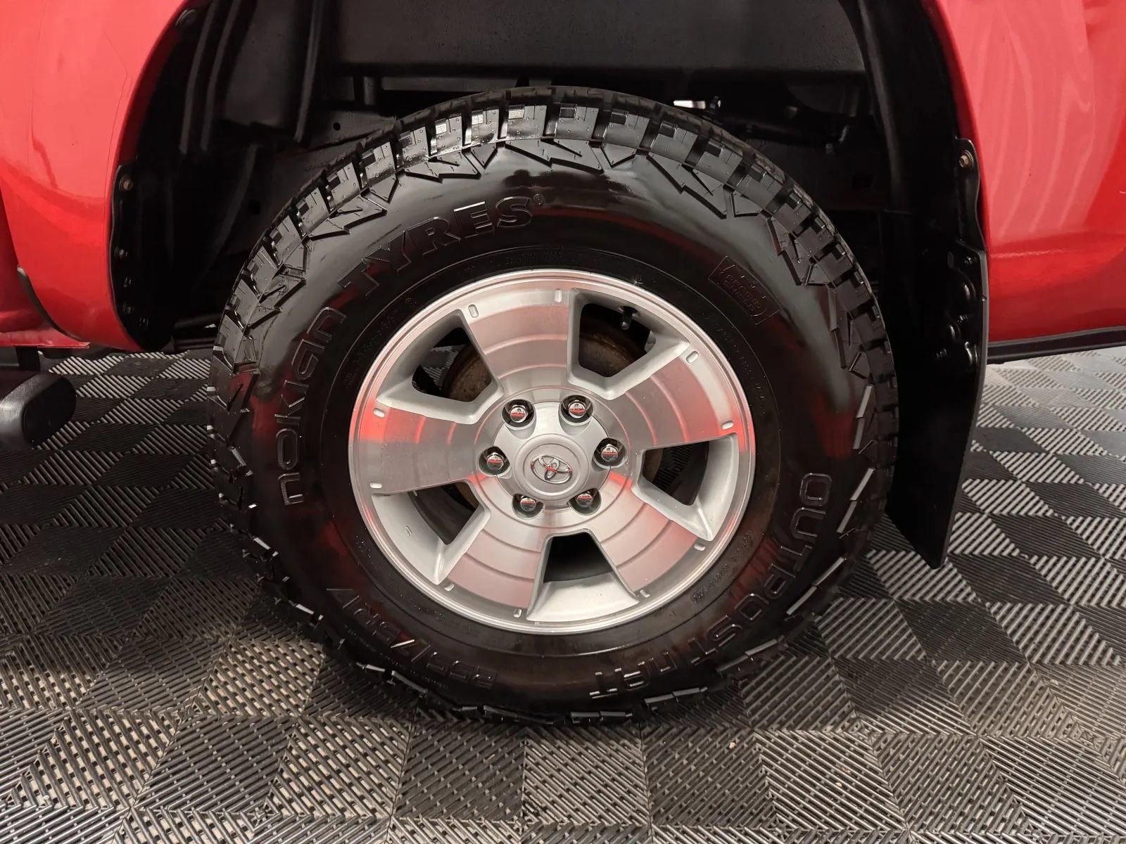 Used 2019 Toyota Tacoma SR w/ SR Convenience Package AWD/4WD image 12