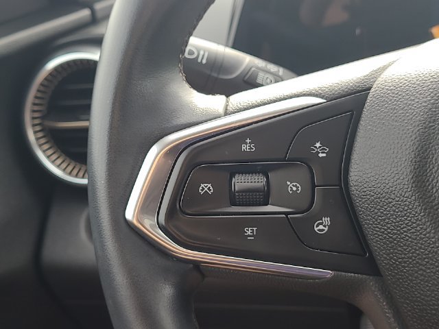 Used 2025 Chevrolet Trax ACTIV w/ Sunroof Package FWD image 18