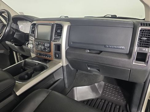 Used 2017 RAM 1500 Laramie w/ Convenience Group AWD/4WD image 41