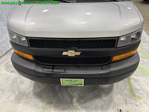 Used 2019 Chevrolet Express 3500 LS image 18