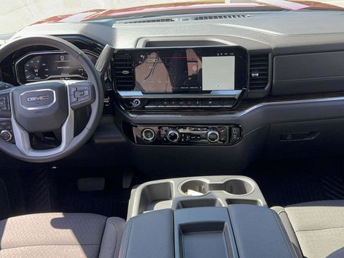 Used 2024 GMC Sierra 1500 Elevation image 11