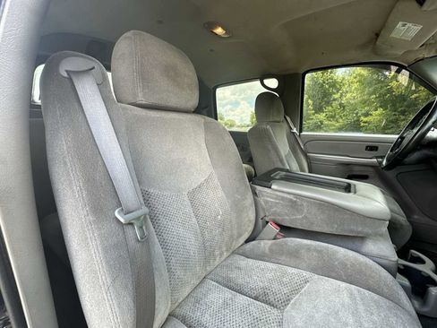 Used 2006 Chevrolet Avalanche LS RWD image 24