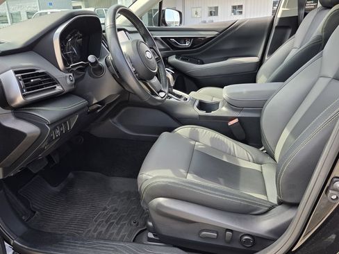 Used 2024 Subaru Outback Onyx Edition AWD/4WD image 11