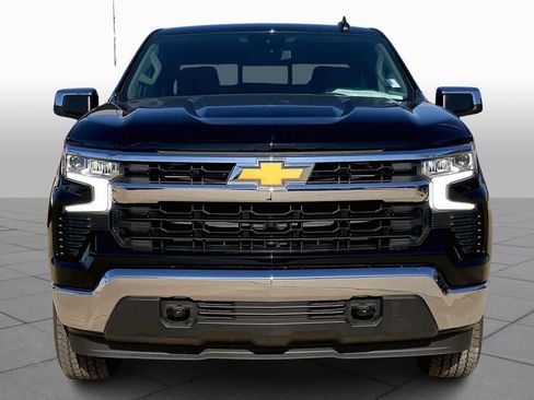 Used 2024 Chevrolet Silverado 1500 LT w/ Z71 Off-Road Package image 3