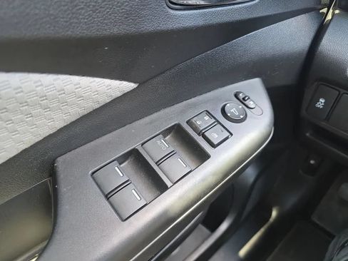 Used 2016 Honda CR-V EX image 25