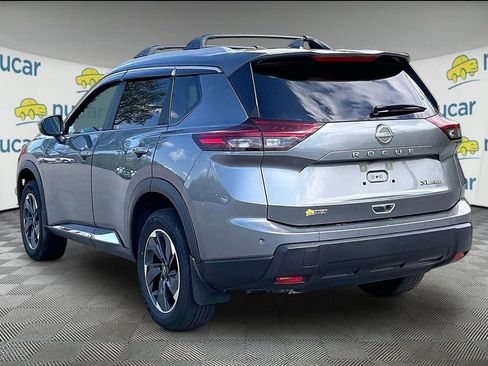 Used 2025 Nissan Rogue SV w/ SV Premium Package AWD/4WD image 4