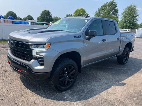 Used 2026 Chevrolet Silverado 1500 LT Trail Boss w/ Safety Package AWD/4WD image 1