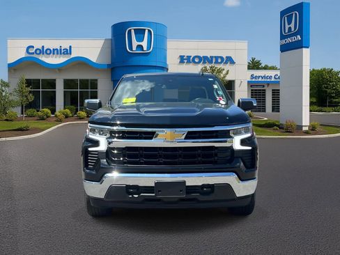 Used 2025 Chevrolet Silverado 1500 LT AWD/4WD image 11