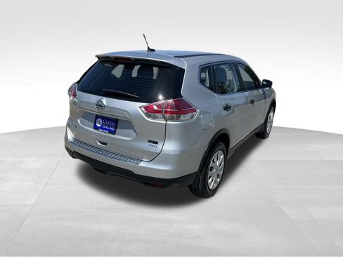 Used 2016 Nissan Rogue S AWD/4WD image 6
