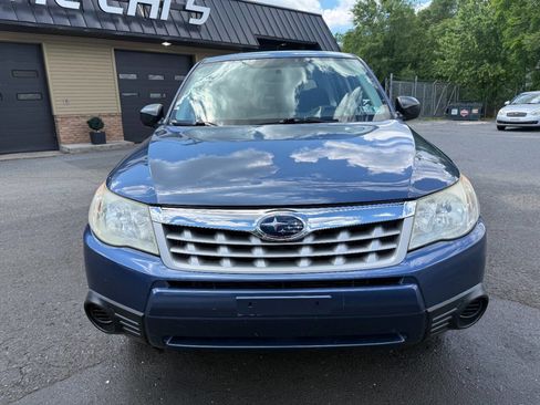 Used 2011 Subaru Forester 2.5X AWD/4WD image 2