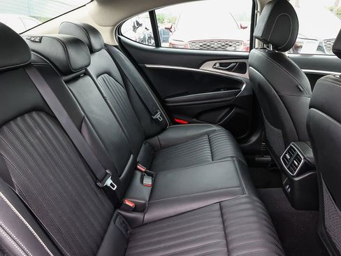 New 2026 Genesis G70 2.5T Prestige image 17