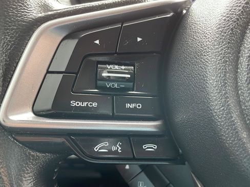 Used 2021 Subaru Forester Premium image 25