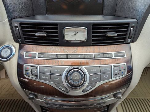 Used 2011 INFINITI M37 x w/ Deluxe Touring Pkg AWD/4WD image 23