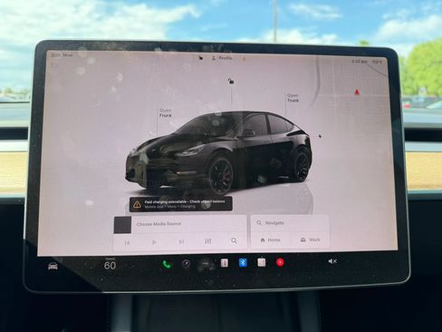 Used 2022 Tesla Model Y Performance AWD/4WD image 31