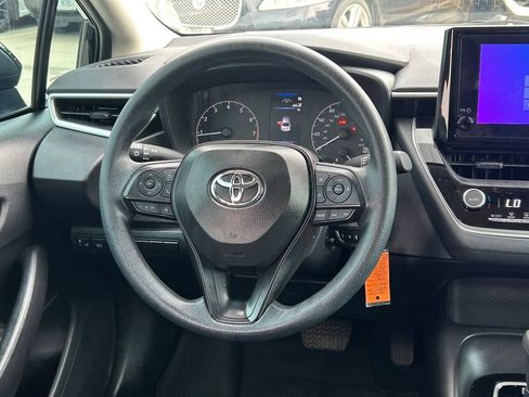 Certified 2025 Toyota Corolla LE FWD image 34