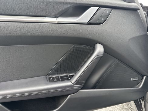 Used 2024 Porsche 911 Carrera w/ Premium Package image 14