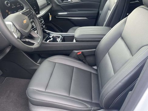 New 2027 Chevrolet Traverse LT w/ Driver Confidence Package FWD image 12
