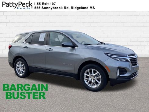 Used 2023 Chevrolet Equinox LT image 1