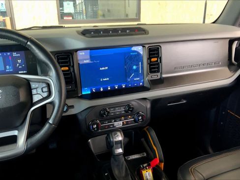 Certified 2023 Ford Bronco Badlands image 12