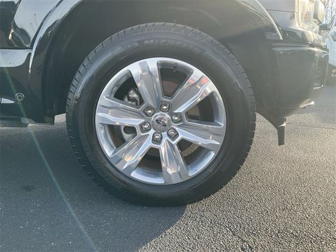 Certified 2019 Ford F150 Platinum w/ Equipment Group 701A Luxury image 10