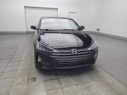 Used 2019 Hyundai Elantra Limited w/ Ultimate Package 02 FWD image 14